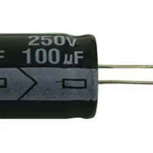 Kondenzátor elektrolytický 100M/250V 16x30-7.5  105*C  rad.C