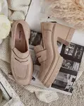 Resti Women's moccasins on a post Narvoti