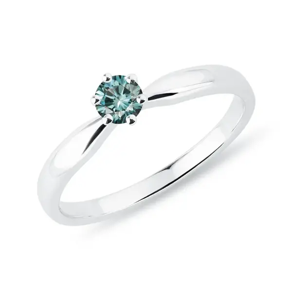 Zásnubný zlatý prsteň s modrým diamantom KLENOTA