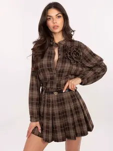 Károvaná mini sukňa s opaskom