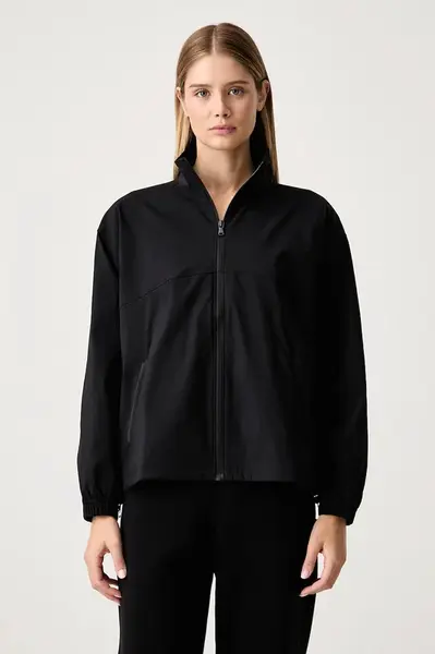 Under Armour  bunda dámska Unstoppable