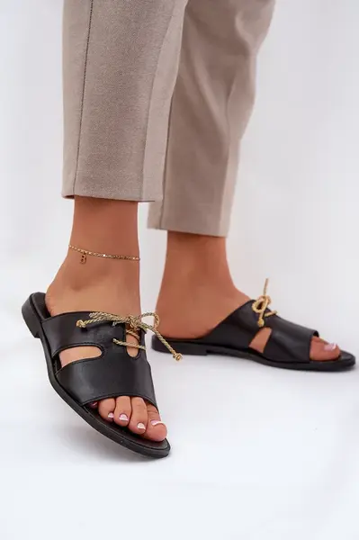 Dámské kožené sandály na plochém podpatku Zazoo 3022 černé