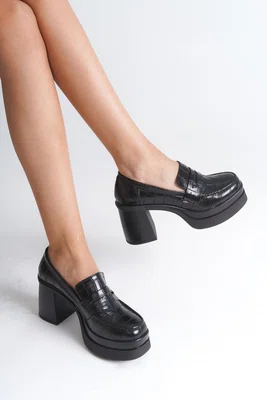 Capone Outfitters 1003 Round Toe Mid Heel Women's Loafer
