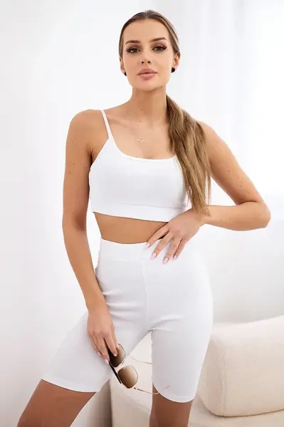 Set with white high-waisted trousers