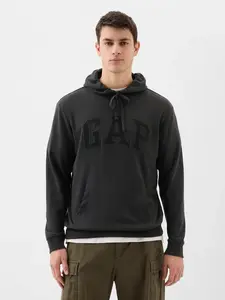 GAP Pánská Mikina s logem a kapucí 868453-04 Velikost: XS