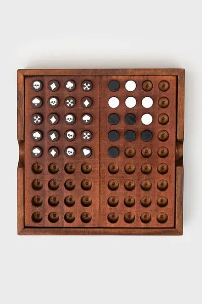 Hra Luckies of London Codebraker