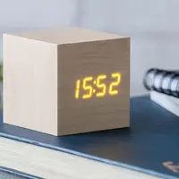Stolní hodiny Gingko Design Cube Click Clock