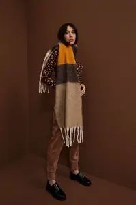 Marisse Striped scarf