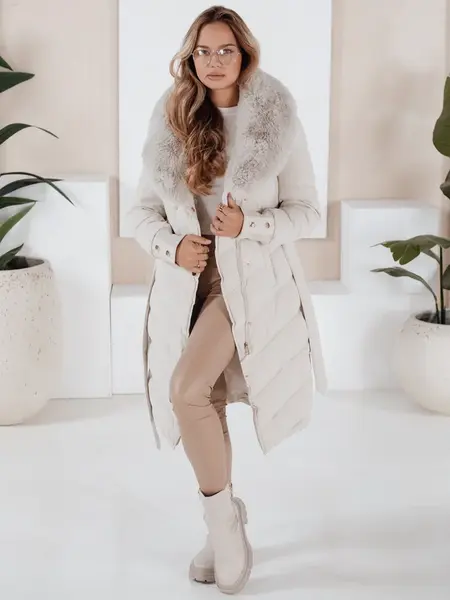 Dámská zimní bunda s páskem