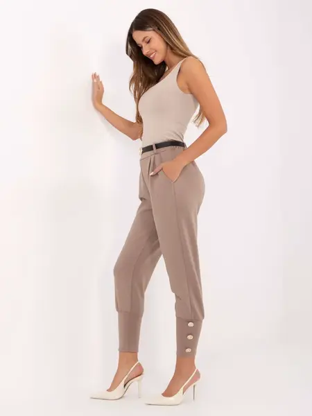 Béžové nohavice s gombíkmi