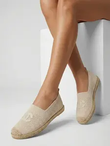 Dámske slip-on topánky s jutovou podrážkou