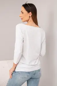 Dámska blúzka s lodičkovým výstrihom, svetlošedá