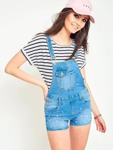 Denim dungarees shorts with blue pearls