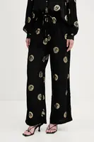 Kalhoty Never Fully Dressed