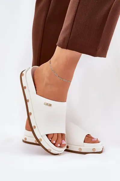 BIG STAR SHOES Dámske Sandále Na Platforme S Klincami Big Star