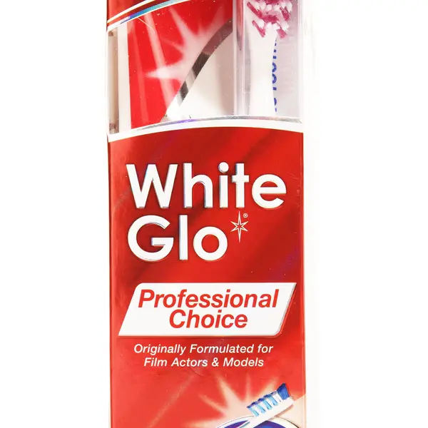 White Glo Professional Choice bělicí zubní pasta 150 g + kartáček