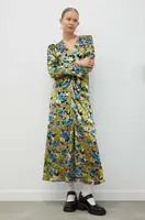 Šaty s příměsí hedvábí Gestuz Floria