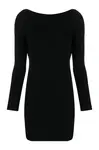 Černé mini šaty s dlouhými rukávy