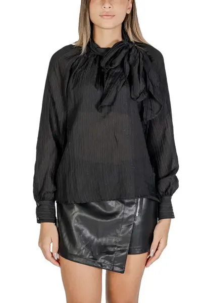 Černá halenka Jacqueline De Yong