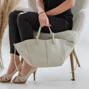 Dámska kožená kabelka Italia Violla - krémová