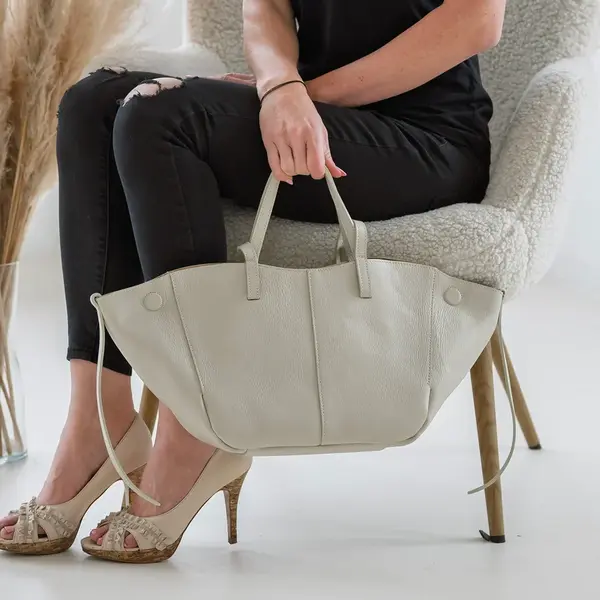 Dámska kožená kabelka Italia Violla - krémová