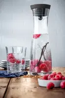 Karafa a sada sklenic WMF Basic 1 L / 2 x 250 ml