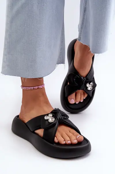 Dámské kožené sandály na platformě černé GOE