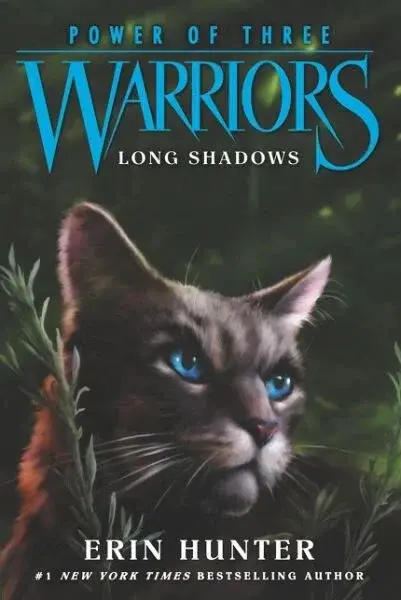 Warriors Power of Three 5: Long Shadows - Erin Hunterová