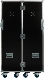 Razzor Cases Tour wardrobe