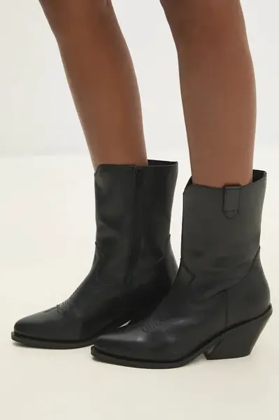 Westernové kožené boty Answear.LAB