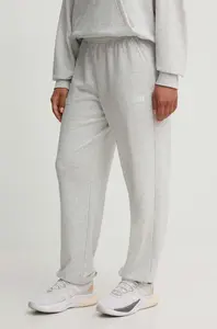 Tepláky New Balance French Terry Crew
