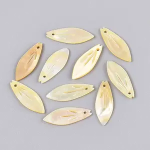 Natural Yellow Shell Pendants