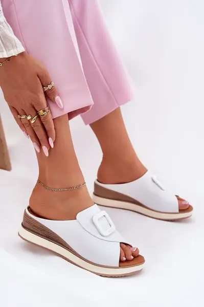 Dámské kožené pantofle na klínu Artiker