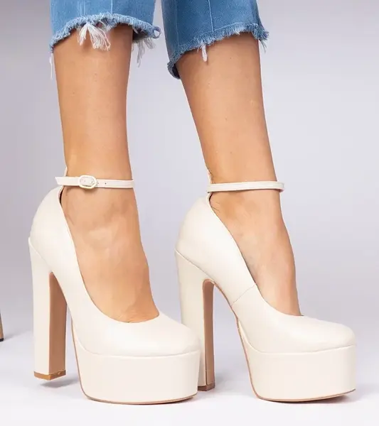 Gemre Beige Pumps on High Block Heel Felida