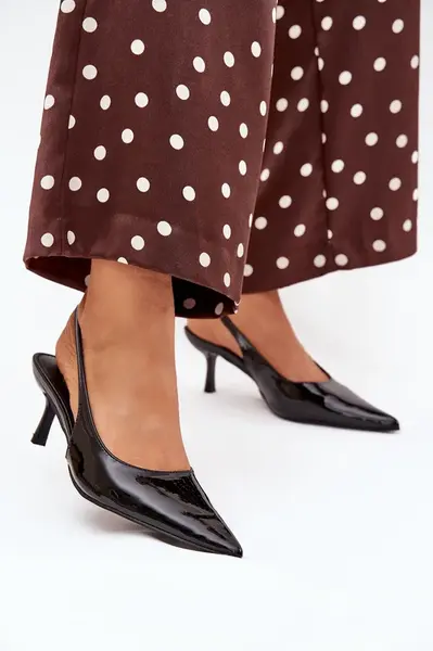 Boto Lakované Lodičky Na Podpatku S Odkrytou Patou Černé Talira