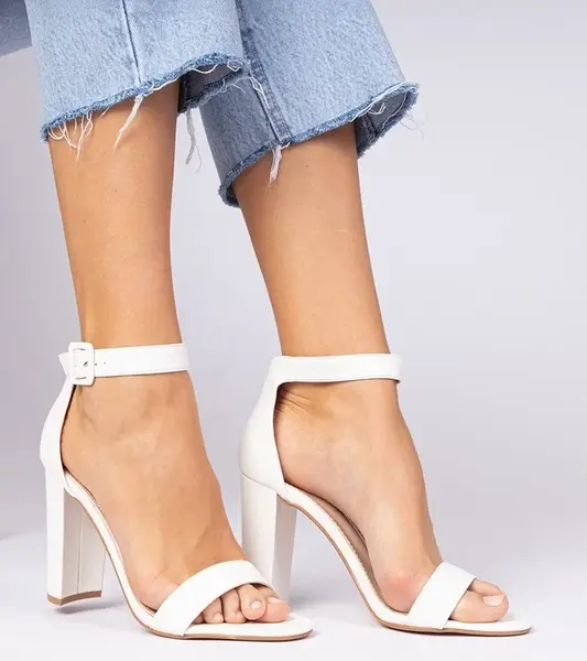 Gemre White block heel sandals with ankle strap Miledia