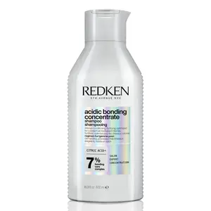 Intenzivně regenerační šampon pro poškozené vlasy Redken Acidic Bonding Concentrate - 500 ml + dárek zdarma