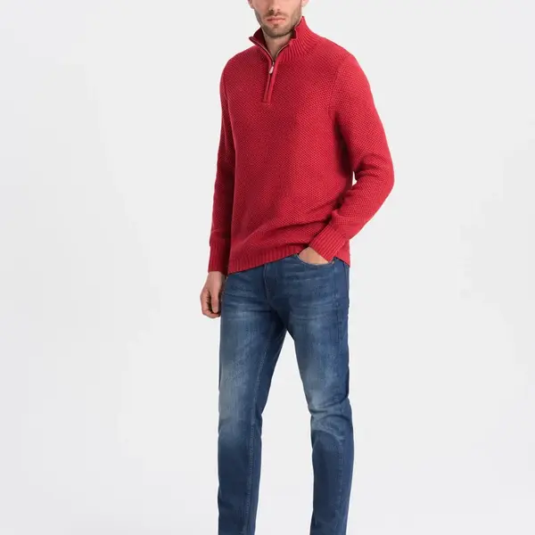 Ombre Men's knitted sweater with spread collar - red