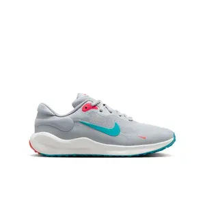 Nike Revolution 7 32