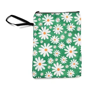 Daisy Print Polyester Zipper Book Covers