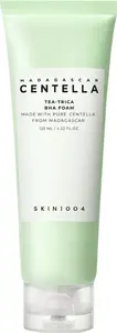 SKIN1004 Hloubkově čistící pěna pro pleť náchylnou k akné Madagascar Centella (Tea-Trica BHA Foam) 125 ml