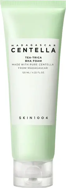 SKIN1004 Hloubkově čistící pěna pro pleť náchylnou k akné Madagascar Centella (Tea-Trica BHA Foam) 125 ml