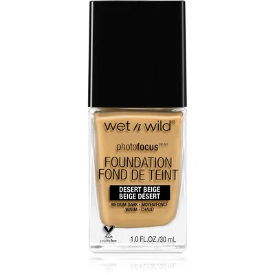 Wet n Wild PhotoFocus matující fluidní make-up odstín Desert Beige 30 ml