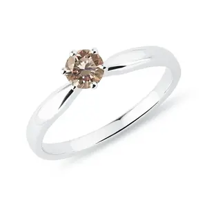 Zásnubní zlatý prsten s diamantem KLENOTA