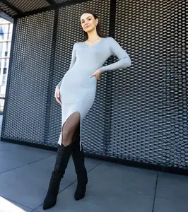 Gemre Long grey dress with a slit Leona