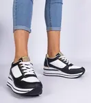 Gemre Black sneakers decorated with glitter and a metal insert Olaria