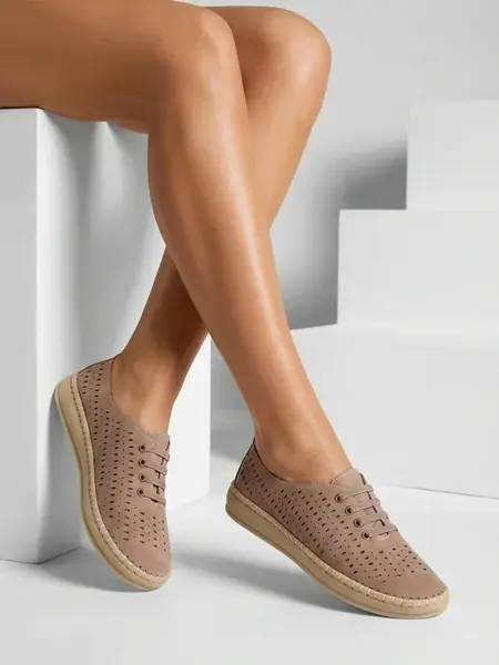 Dámske slip-on topánky Resti Eddier