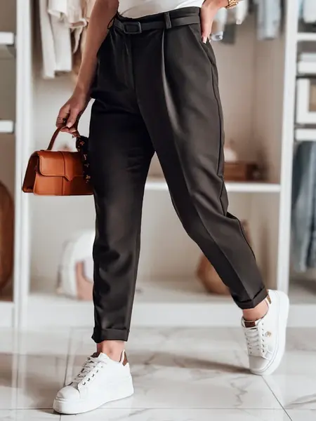 Elegantné dámske nohavice s plisovaním a opaskom