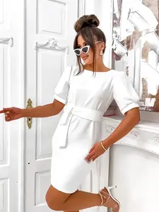 Resti Women's knee-length dress with puffy short sleeves and a belt