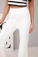 Kesi Włoski Dámské kalhoty máslíčko s rozšiřující se nohavicí ecru